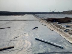 防滲土工膜的連接作業(yè)包括哪些細節(jié)？