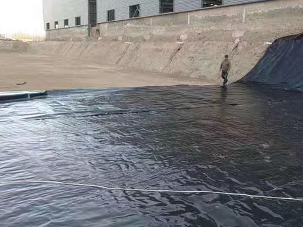 概況垃圾填埋場(chǎng)防滲膜施工過程的小細(xì)節(jié)