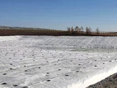 復(fù)合土工膜施工中有哪四種搭建方法？