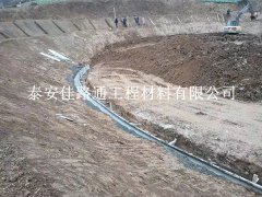 蓄水池防滲膜如何裁剪才能節(jié)省材料？