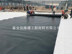 鋪設(shè)hdpe復(fù)合土工膜不但防滲強還兼有排水功能