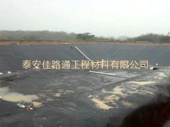 延長(zhǎng)魚蝦養(yǎng)殖防滲膜使用壽命的創(chuàng)新策略