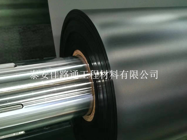 污水處理防滲膜：卓越穩(wěn)定性，守護綠水青山