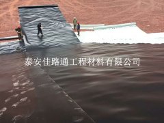 污水處理防滲膜損壞，這 5 大自然因素是主要原