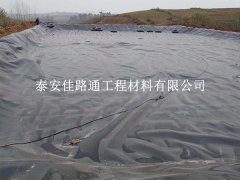 人工湖防滲膜效果差？6 大原因讓防滲功能 “打