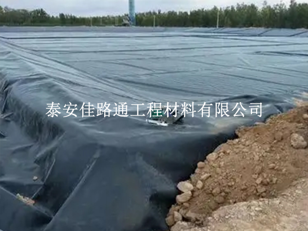 儲(chǔ)存水產(chǎn)養(yǎng)殖防滲膜？選對(duì)環(huán)境是關(guān)鍵