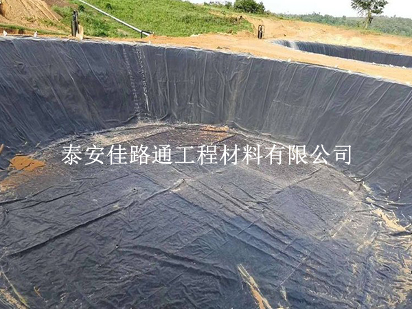 沼氣池防滲膜破損修復技巧：精準處置，杜絕滲