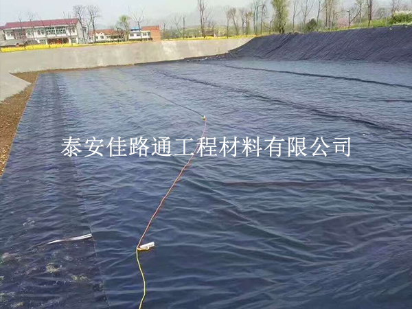 養(yǎng)殖防滲膜滲漏點(diǎn)檢測技巧：精準(zhǔn)排查，筑牢養(yǎng)